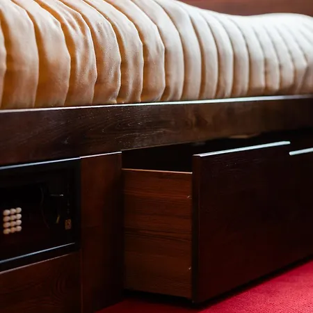 !fest Rynok Square Hotel *