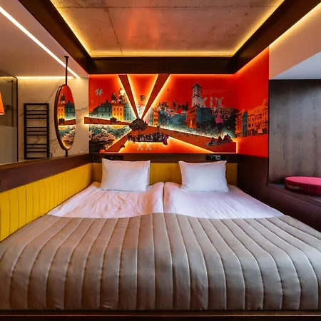 Hotel !fest Rynok Square