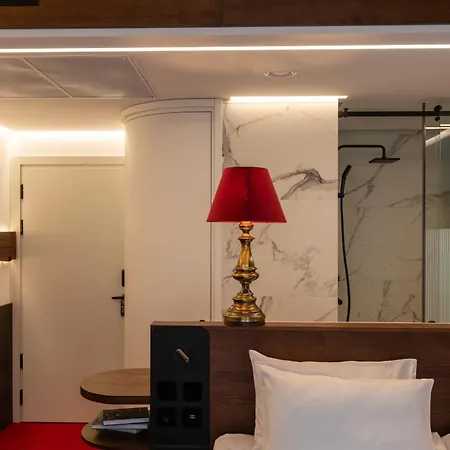 Hotel !fest Rynok Square Leopoli