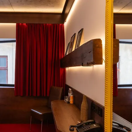 !fest Rynok Square *