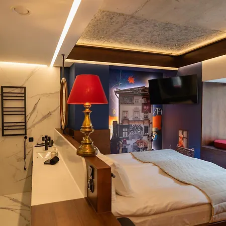 !fest Rynok Square Hotel Lviv