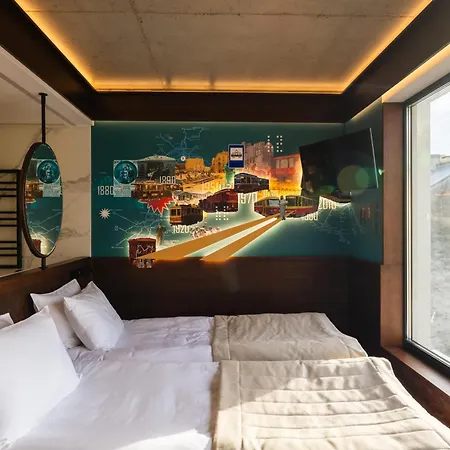 Hotel !fest Rynok Square