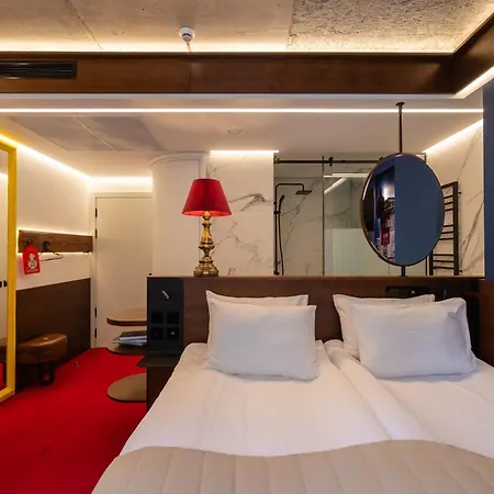 Hotel !fest Rynok Square Lemberg