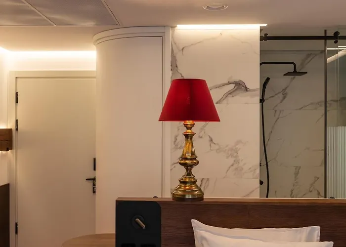 Hotel !fest Rynok Square Lvov