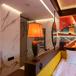 Hotel !fest Rynok Square