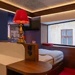 Hotel !fest Rynok Square
