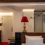 Hotel !fest Rynok Square Lemberg