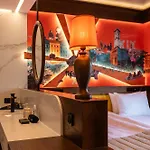 Hotel !fest Rynok Square *