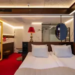 Hotel !fest Rynok Square Lemberg