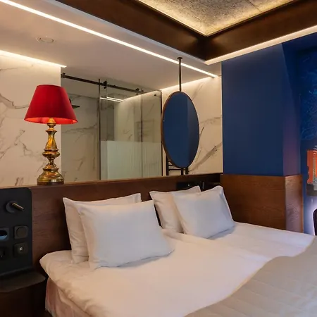 !fest Rynok Square *