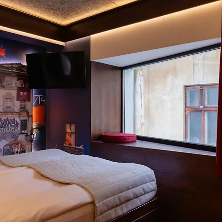 !fest Rynok Square *