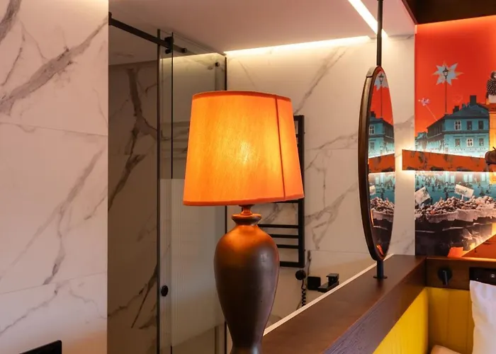 !fest Rynok Square Отель *