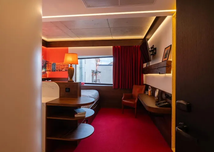 !fest Rynok Square *